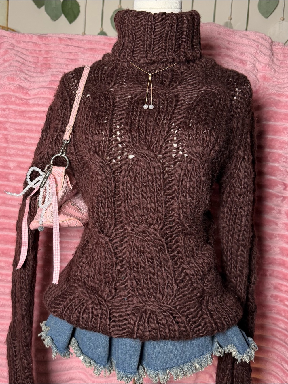 FRISSON Cable Knit Turtleneck Sweater